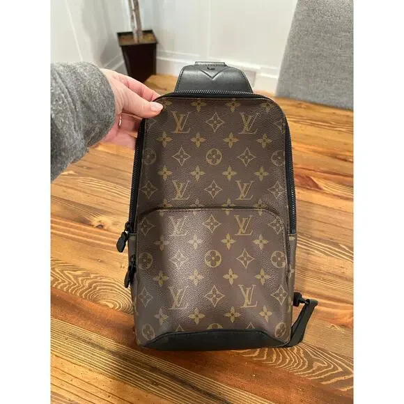 https://shop.lululemon.com/p/bags/everywhere-belt-bag/_/prod8900747 Everywhere Belt Bag 1L | Bags
